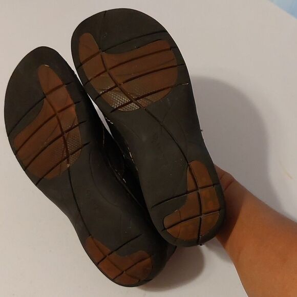 Clark's Unstructured Un.Loop Black Genuine Leather Slip On Shoes Women's Size 5 - Picture 7 of 12